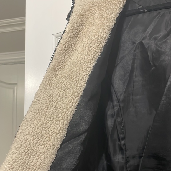 Winter jacket - Picture 2 of 6